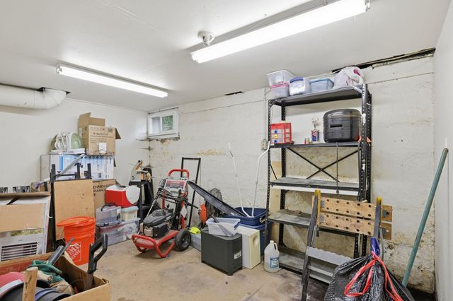 1018 W Grace Ave, Spokane, WA 99205
