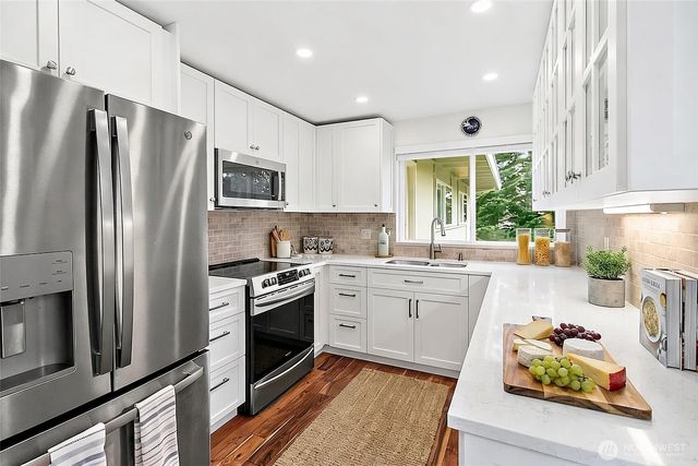 14014 118th Avenue NE, Kirkland, WA 98034