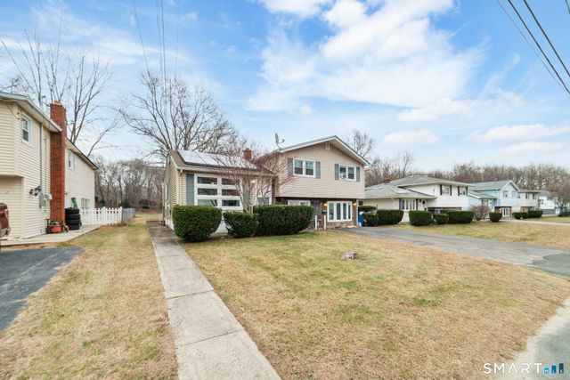 138 Townsend Avenue, Waterbury, CT 06705