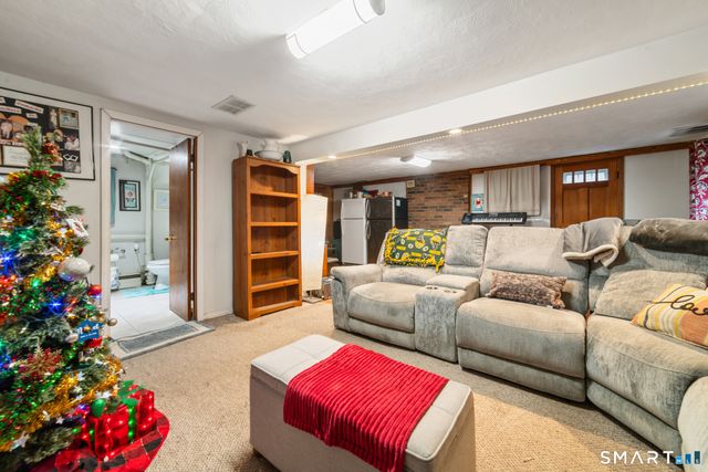 138 Townsend Avenue, Waterbury, CT 06705