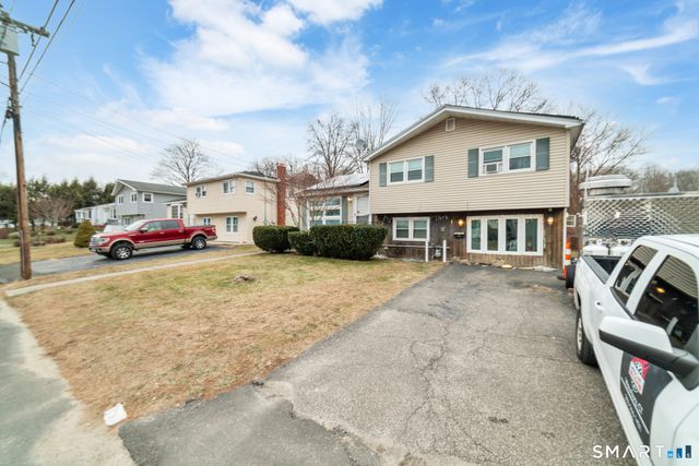 138 Townsend Avenue, Waterbury, CT 06705