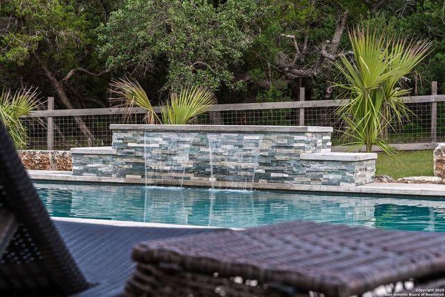 195 Desert Flower, Spring Branch, TX 78070