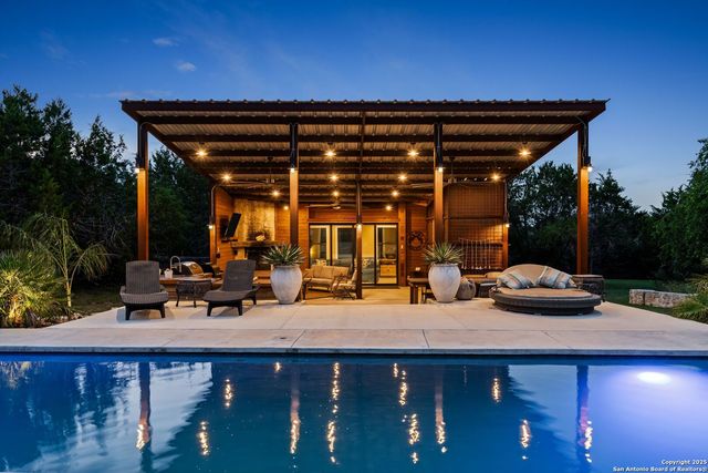 195 Desert Flower, Spring Branch, TX 78070