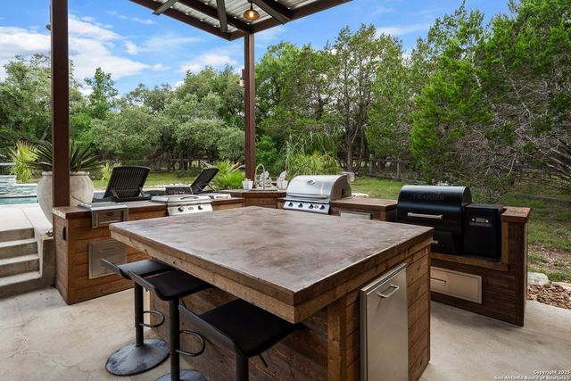 195 Desert Flower, Spring Branch, TX 78070
