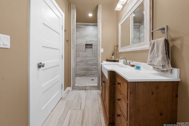 195 Desert Flower, Spring Branch, TX 78070