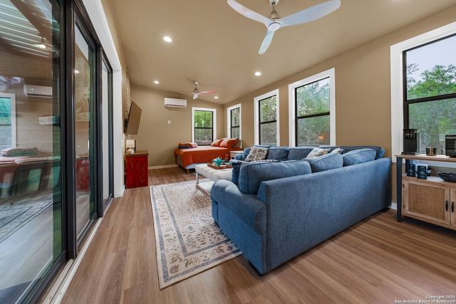 195 Desert Flower, Spring Branch, TX 78070