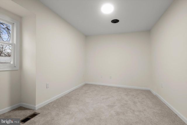 1622 CHESAPEAKE DR, Edgewater, MD 21037