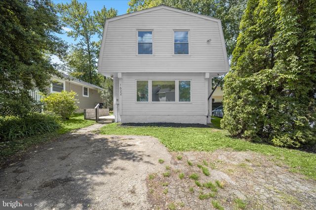 1622 CHESAPEAKE DR, Edgewater, MD 21037