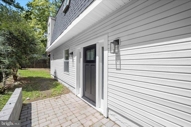 1622 CHESAPEAKE DR, Edgewater, MD 21037