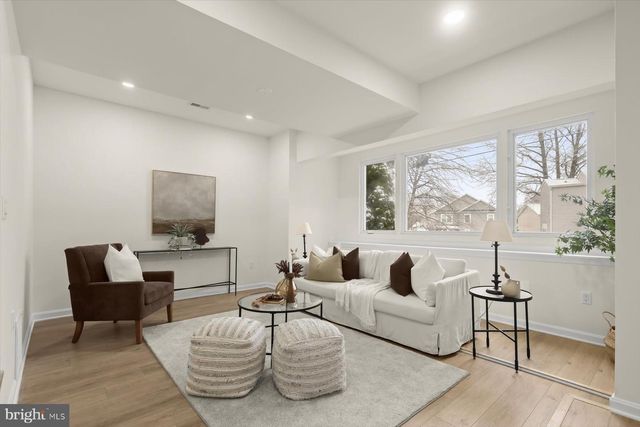 1622 CHESAPEAKE DR, Edgewater, MD 21037