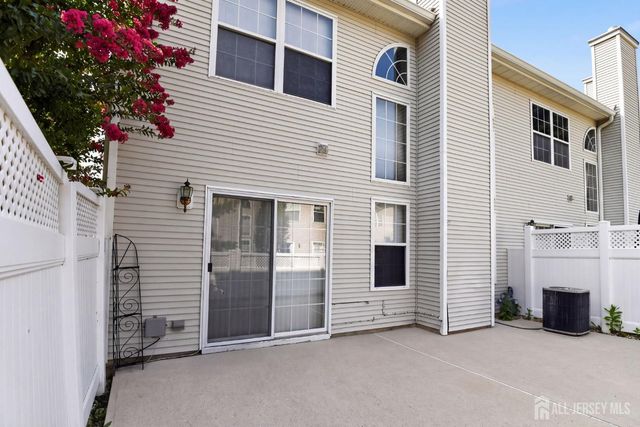 12 Berkshire Court, Manalapan, NJ 07726
