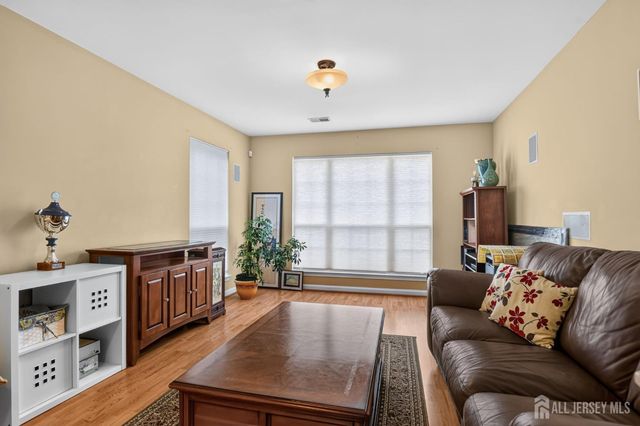 12 Berkshire Court, Manalapan, NJ 07726