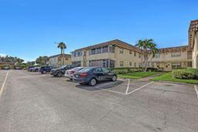 81 SAXONY B 81, Delray Beach, FL 33446