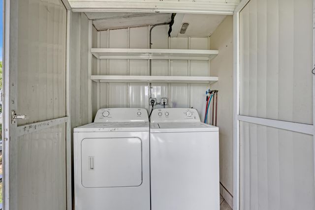 81 SAXONY B 81, Delray Beach, FL 33446