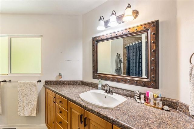 888 W STORM MTN, Salt Lake City, UT 84123