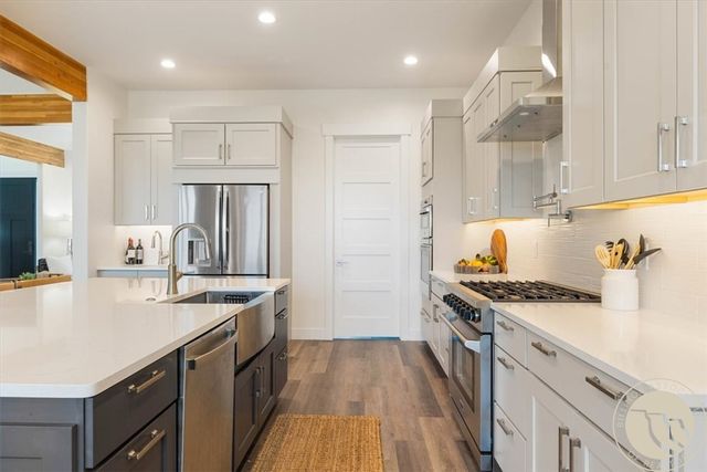 6113 Creek Crossing Road, Billings, MT 59106