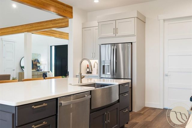 6113 Creek Crossing Road, Billings, MT 59106