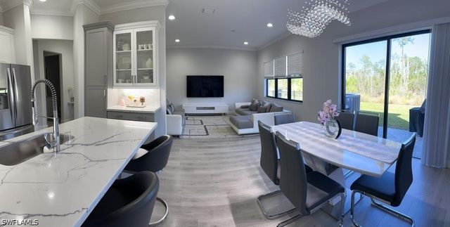 8863 Madrid CIR, Naples, FL 34104