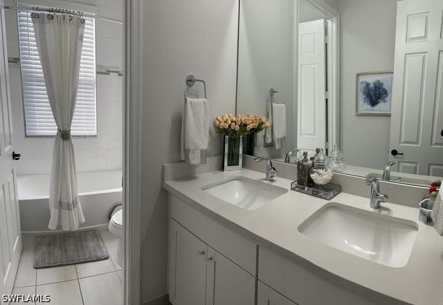 8863 Madrid CIR, Naples, FL 34104