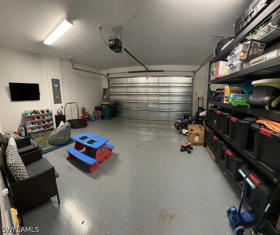 8863 Madrid CIR, Naples, FL 34104