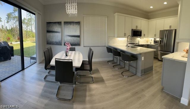 8863 Madrid CIR, Naples, FL 34104