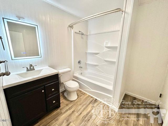 1021 Dixie Street, Burlington, NC 27217