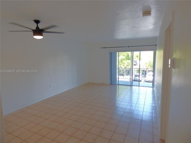 9631 SW 77th Avenue 207C, Miami, FL 33156