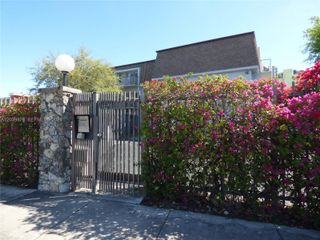 9631 SW 77th Avenue 207C, Miami, FL 33156
