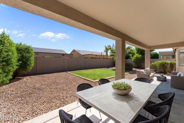 17627 W EVANS Drive, Surprise, AZ 85388