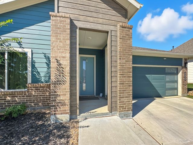2216 Redwing Drive, Denton, TX 76205