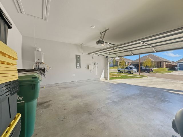 2216 Redwing Drive, Denton, TX 76205