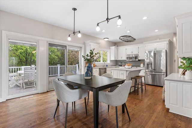 4715 Hasting DRIVE, Brookfield, WI 53045