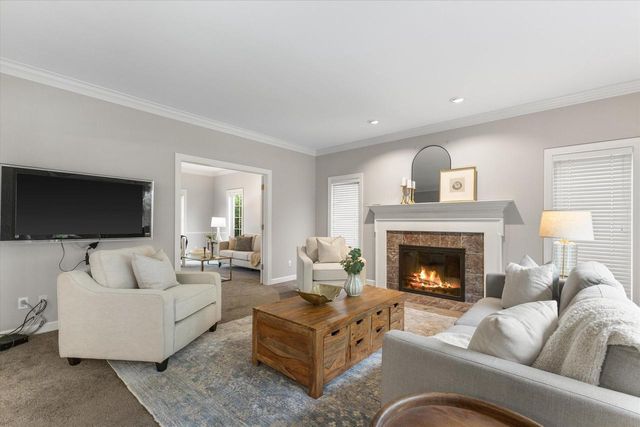 4715 Hasting DRIVE, Brookfield, WI 53045
