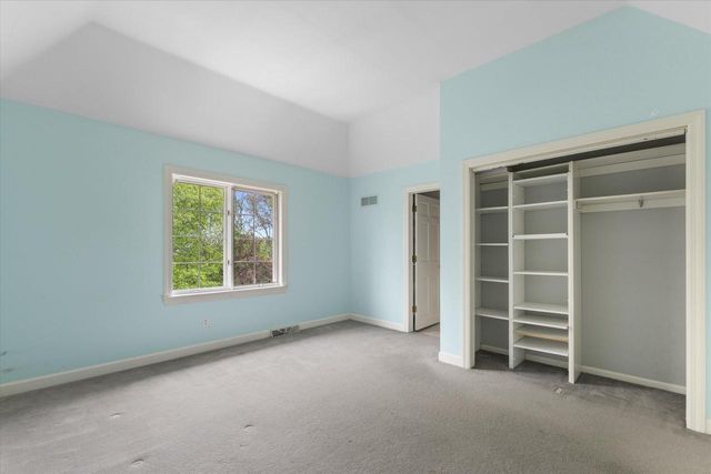 4715 Hasting DRIVE, Brookfield, WI 53045