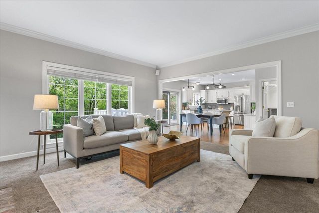 4715 Hasting DRIVE, Brookfield, WI 53045