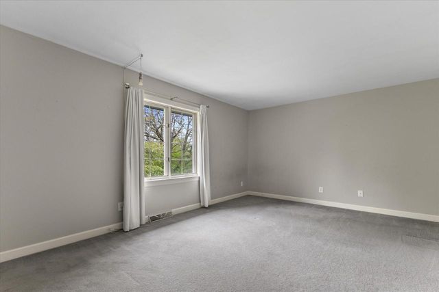 4715 Hasting DRIVE, Brookfield, WI 53045