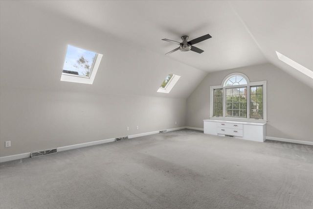 4715 Hasting DRIVE, Brookfield, WI 53045