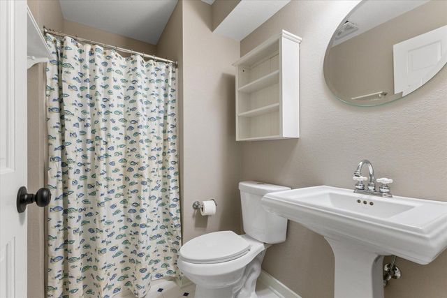 4715 Hasting DRIVE, Brookfield, WI 53045