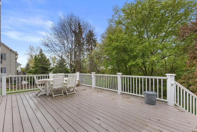 4715 Hasting DRIVE, Brookfield, WI 53045