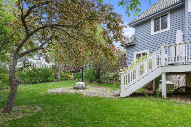 4715 Hasting DRIVE, Brookfield, WI 53045