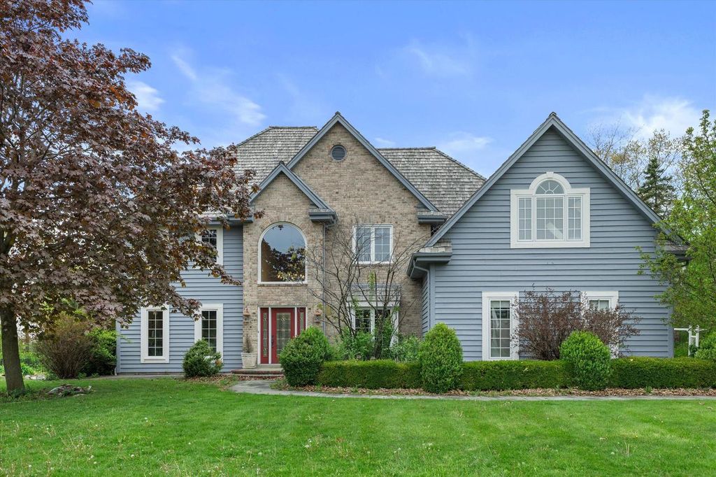 4715 Hasting DRIVE, Brookfield, WI 53045