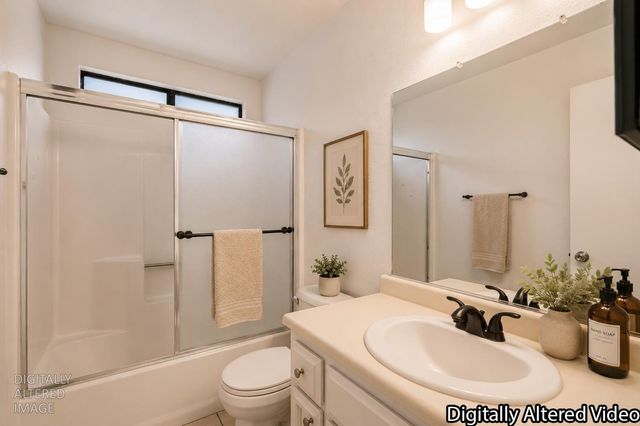 1281 Windsor Ct, Turlock, CA 95380