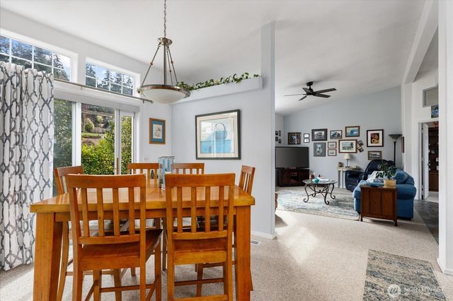 5386 Vinton Avenue, Freeland, WA 98249