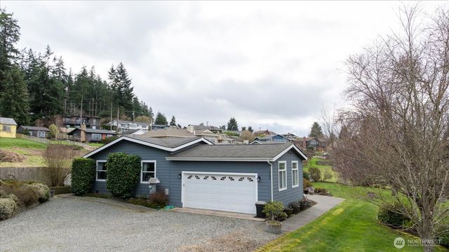 5386 Vinton Avenue, Freeland, WA 98249