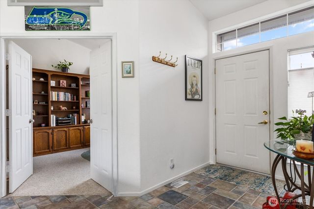 5386 Vinton Avenue, Freeland, WA 98249