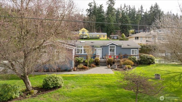 5386 Vinton Avenue, Freeland, WA 98249