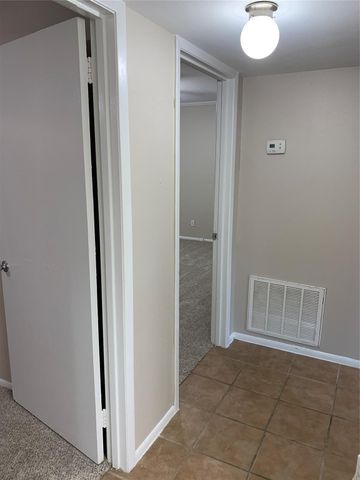 1412 Hawthorne Street 6, Houston, TX 77006