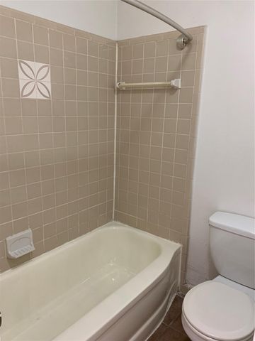 1412 Hawthorne Street 6, Houston, TX 77006