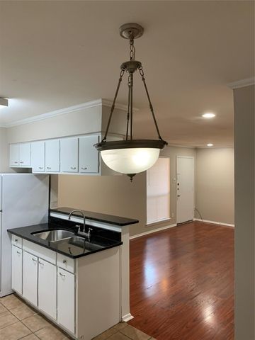 1412 Hawthorne Street 6, Houston, TX 77006