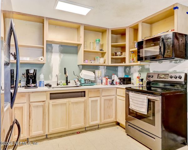 785 GLORIA Drive, Jacksonville, FL 32221